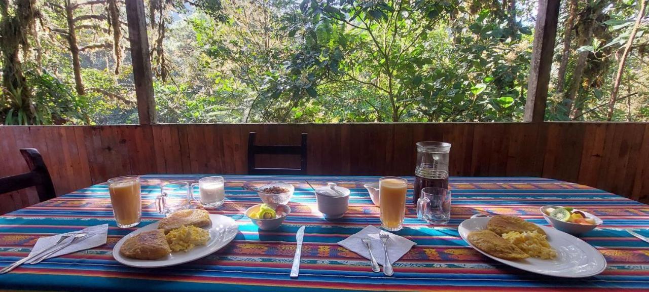 Mindo Loma Bird Lodge 외부 사진