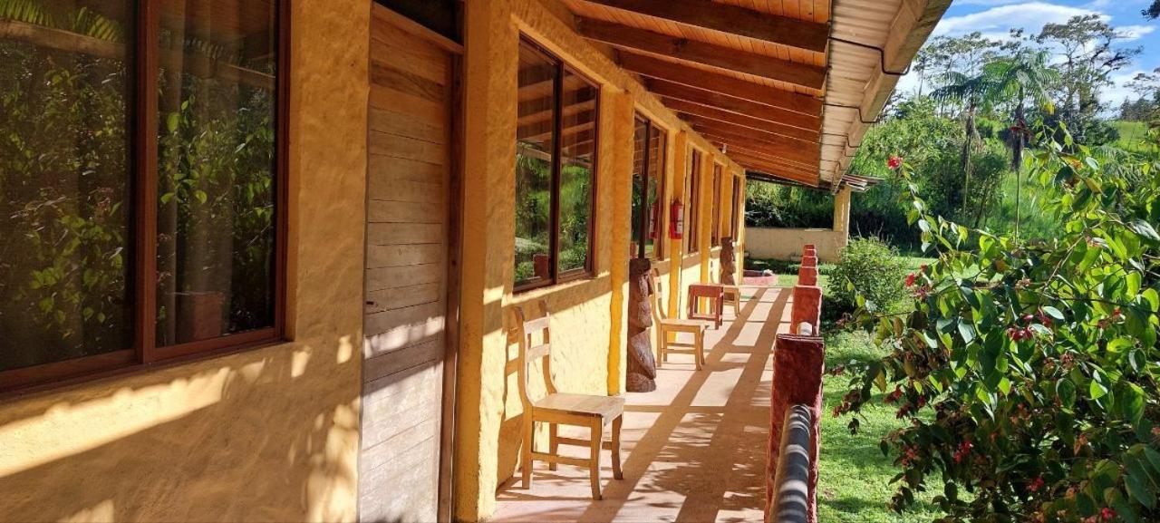 Mindo Loma Bird Lodge 외부 사진